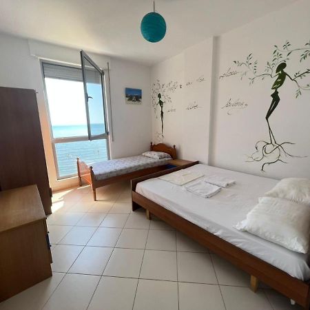 Blue Sky Apartaments ดูร์เรส ภายนอก รูปภาพ